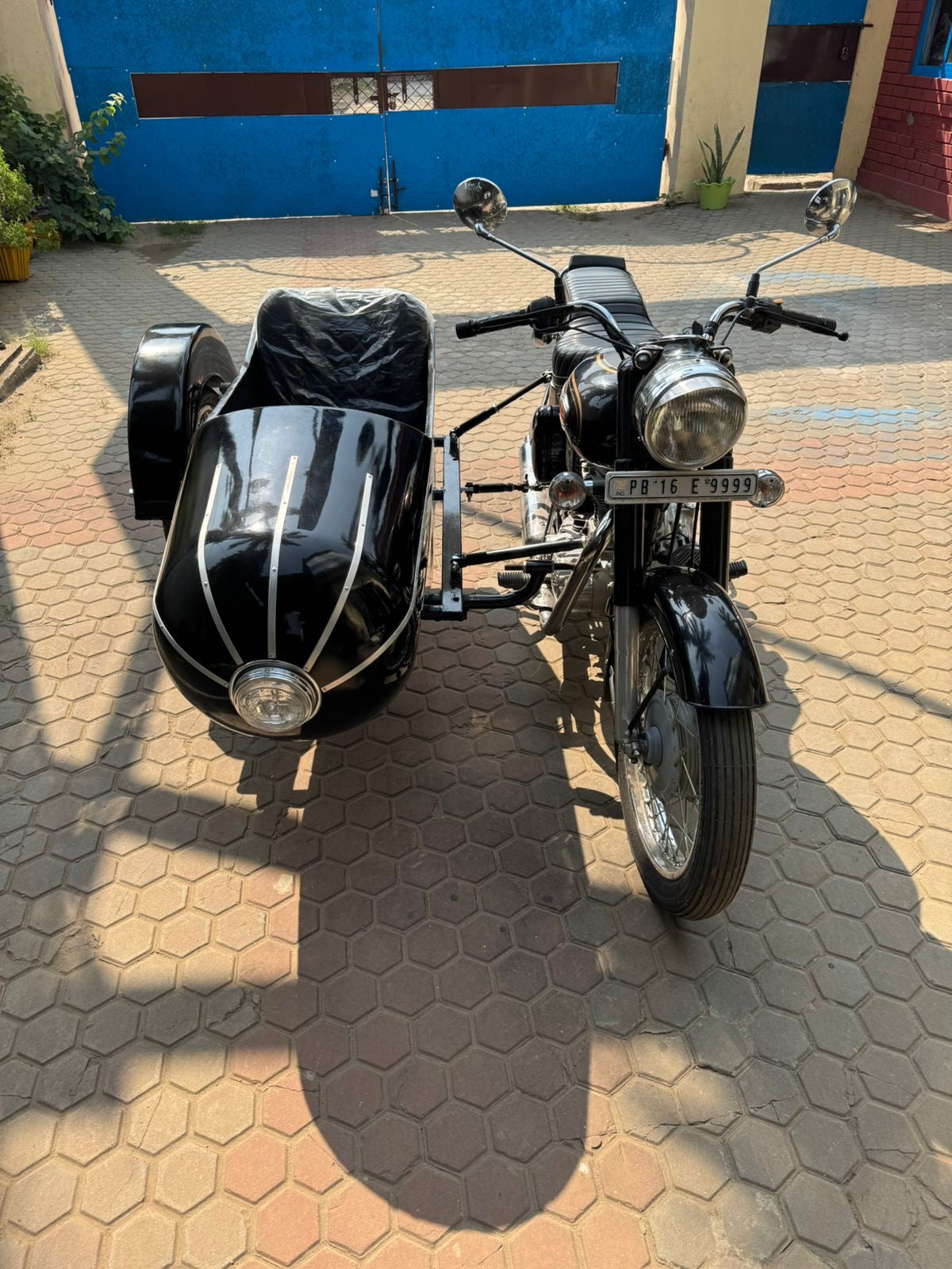 Motorcycle Sidecar Rocket Model + Universal Mounting Kit | Fits Harley, Honda, Indian, etc.. (Copy) (Copy)